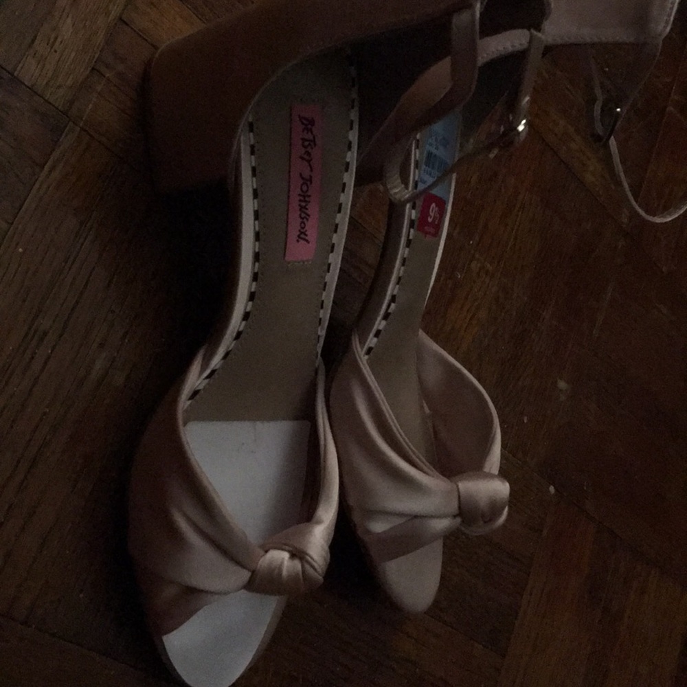 Satin shoes